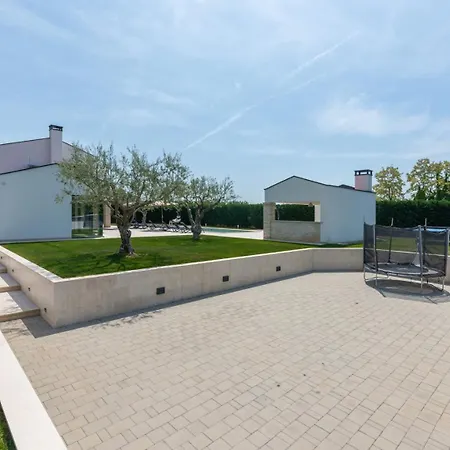 Tea Villa Vrznaveri